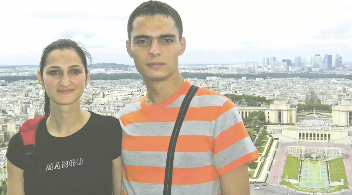 I-a dedicat medalia soţiei