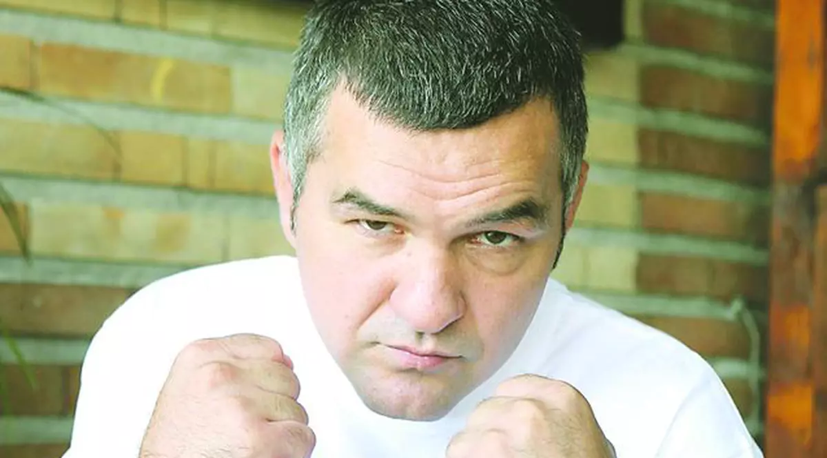 Campionii se revoltă