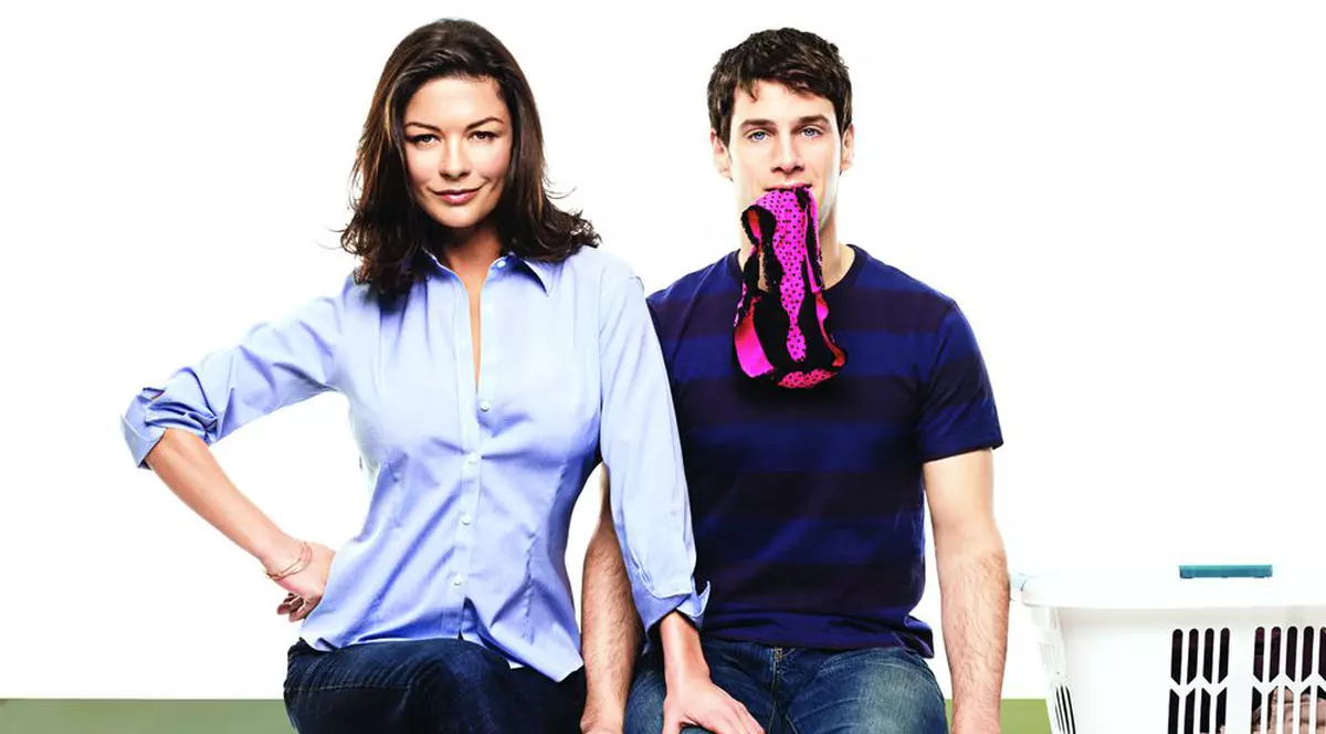 Nou pe marile ecrane: «Idilă cu dădaca mea»