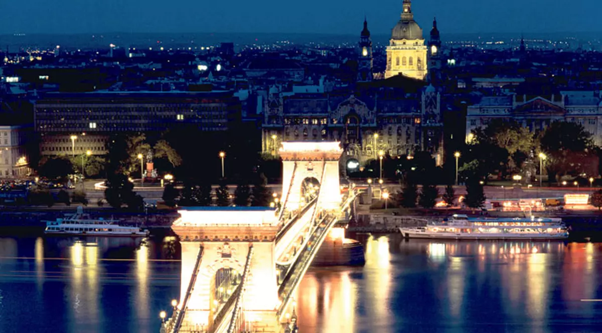 Revelion la Budapesta, 275 €