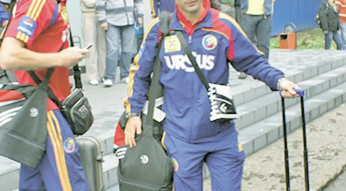 Bodyguarzi în loc de fani