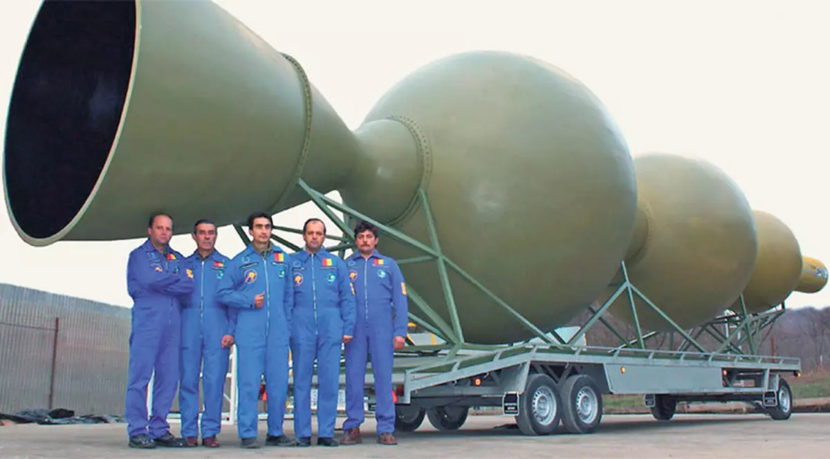 Prima rachetă românească, gata de zbor!