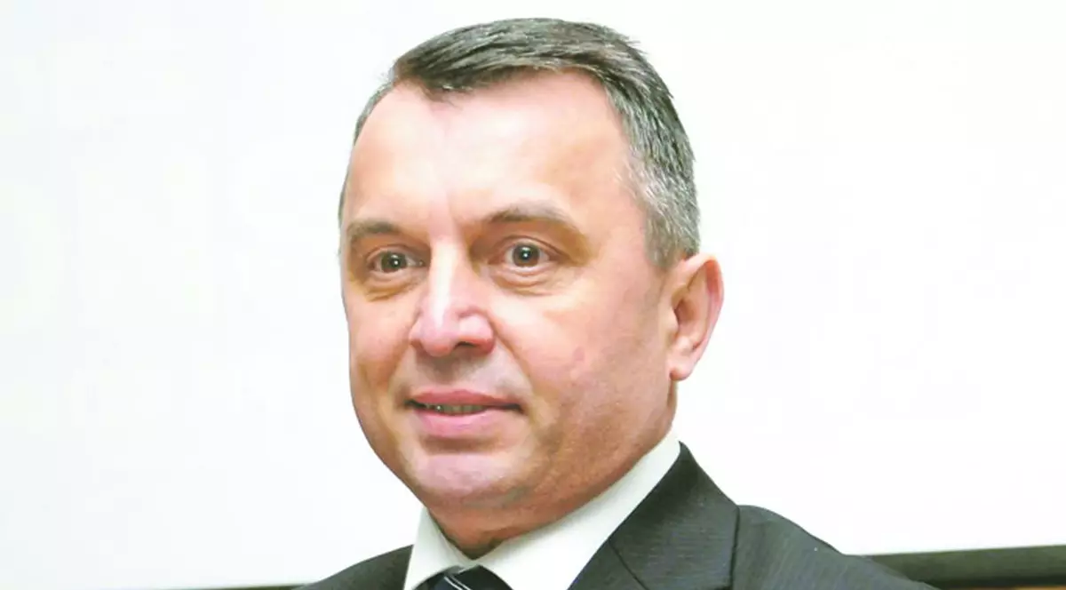 Rector de 85.500 € pe an