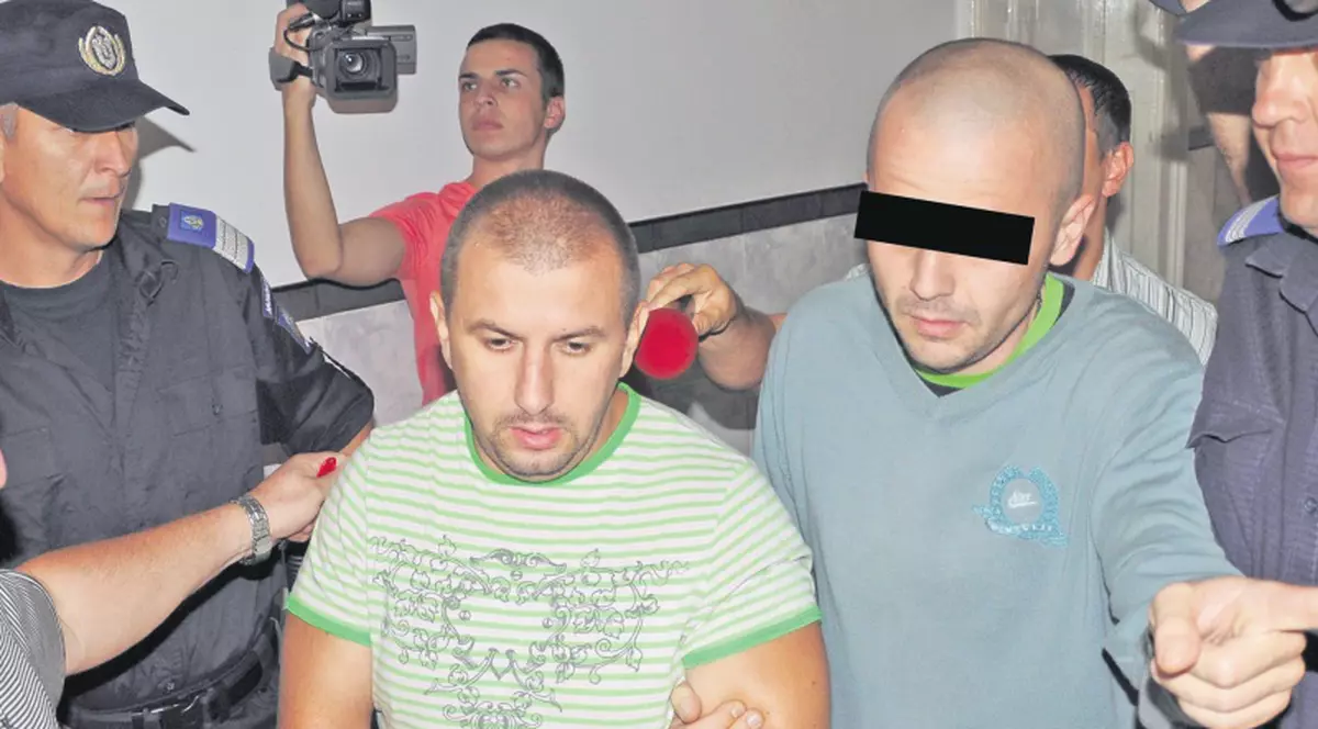 Înfundaţi de şase martori secreţi