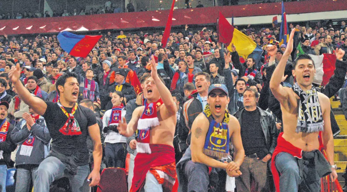 Foto / Război în bar