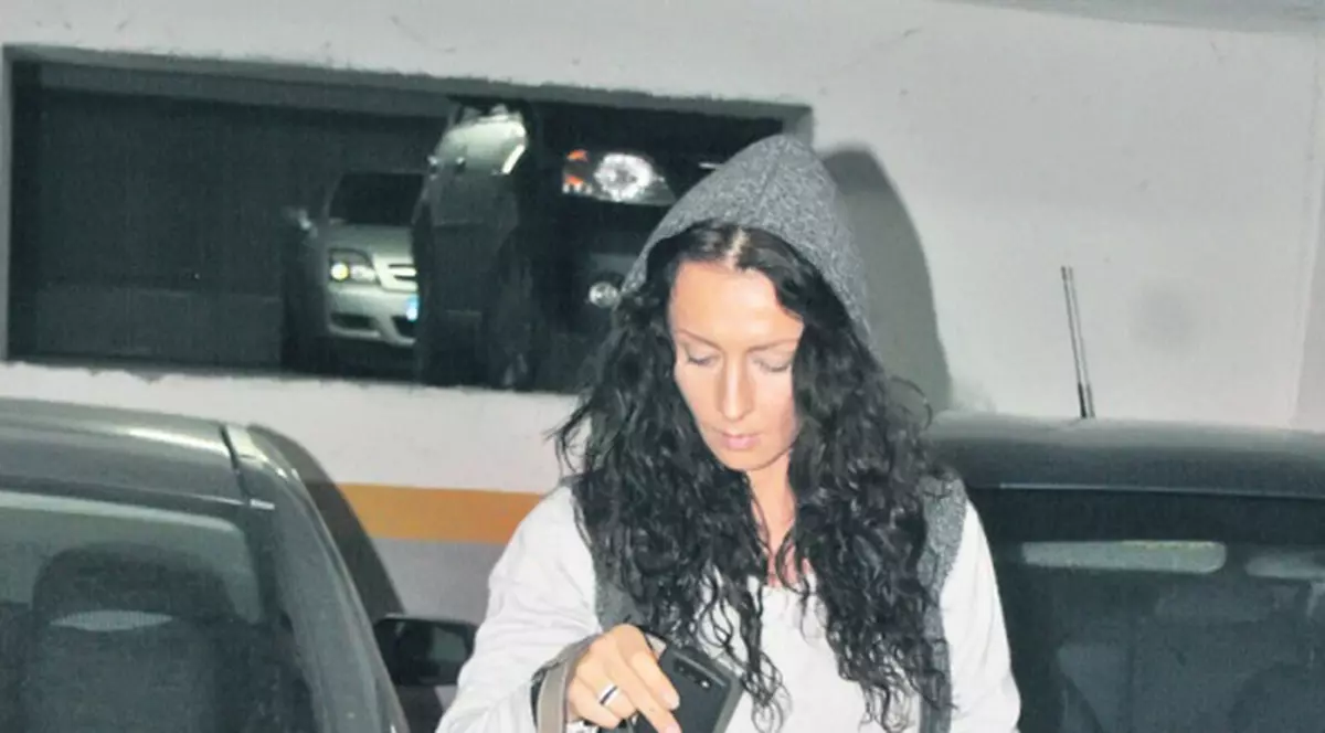 Mihaela şi Dani au comandat pizza în miez de noapte