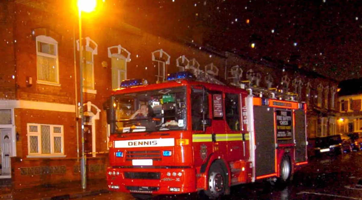 A murit încercând să-şi salveze copilul din incendiu