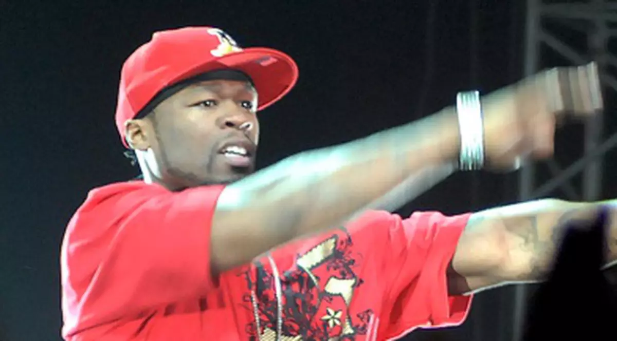 "Durul" 50 Cent cheltuie 20.000 de dolari pe bodyguarzi