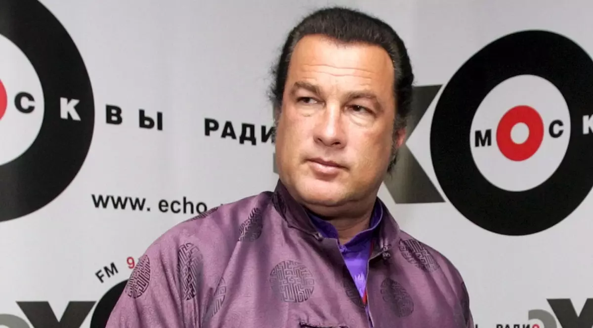 Seagal este mândru că e rus