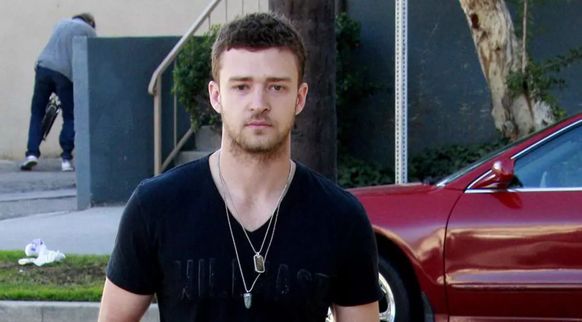 Timberlake a obţinut ordin de restricţie împotriva unei fane care îl hărţuia