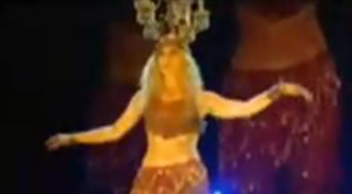 Shakira: "Ştiu să dansez din buric de când eram în burta mamei!" / Video