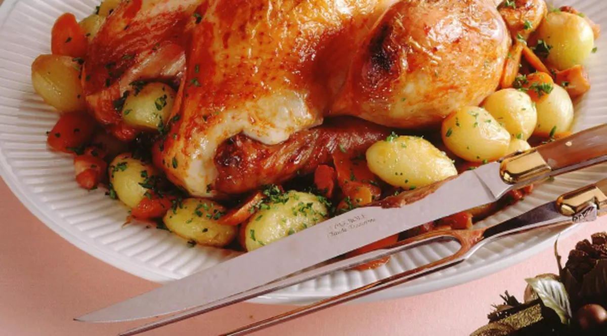 A încercat să fure bijuterii cu ajutorul unui pui prăjit