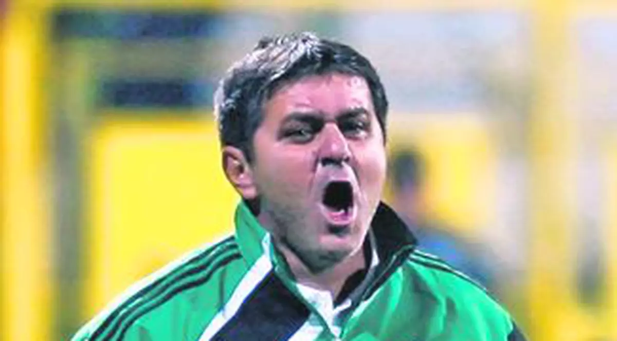 Lăcătuş către stelişti: "Jucaţi fără frică"