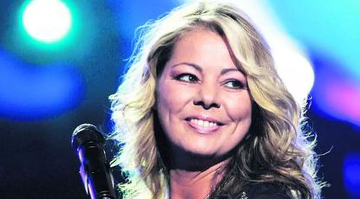 Sandra cântă la Bucureşti