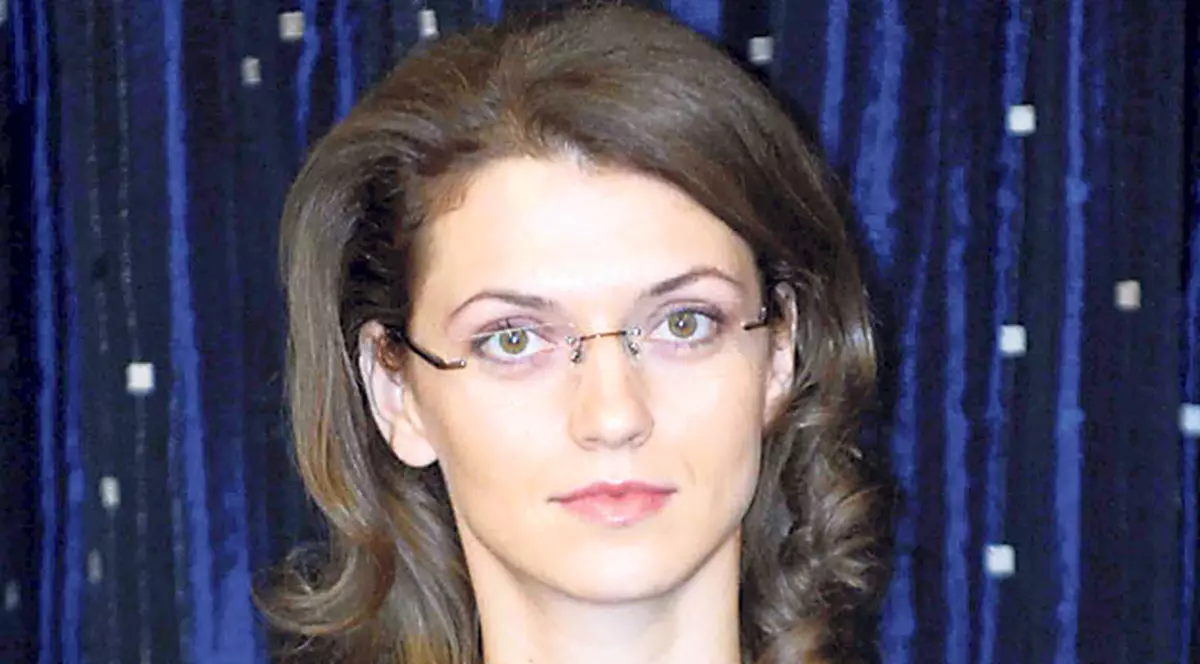 «Pot merge la vot în costum de Moş Crăciun?»