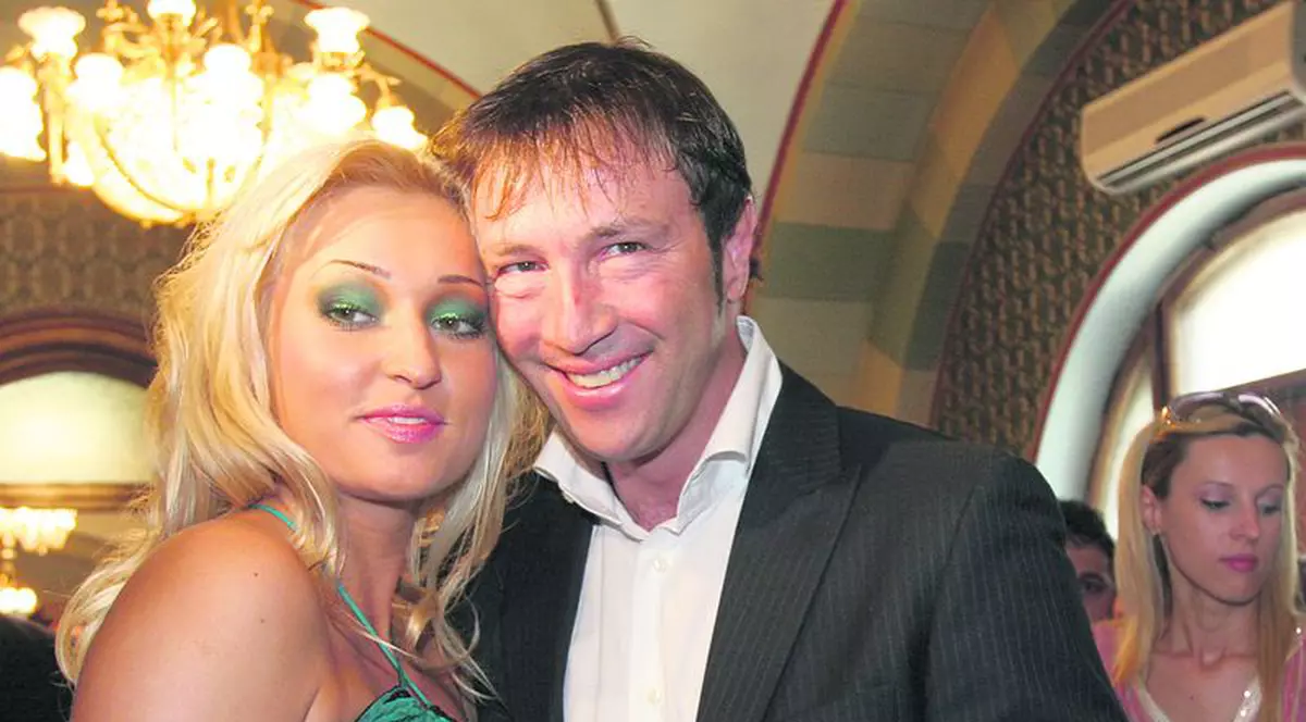 Raluca şi Walter Zenga au devenit părinţi