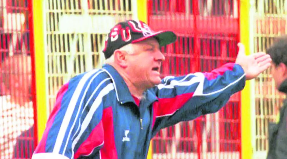 Fostul antrenor Florin Halagian, renumit pentru palma grea, îl apără pe bătăușul Leo Grozavu: ”Sigur i-a răspuns jucătorul”