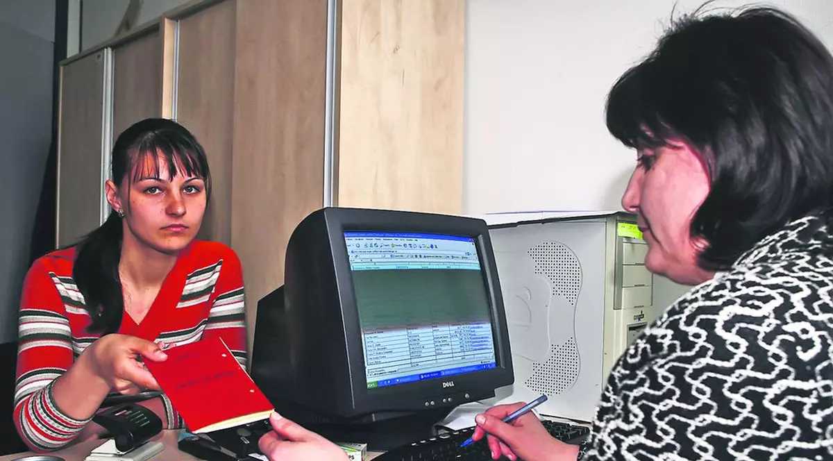 Aţi rămas fără carte de muncă?