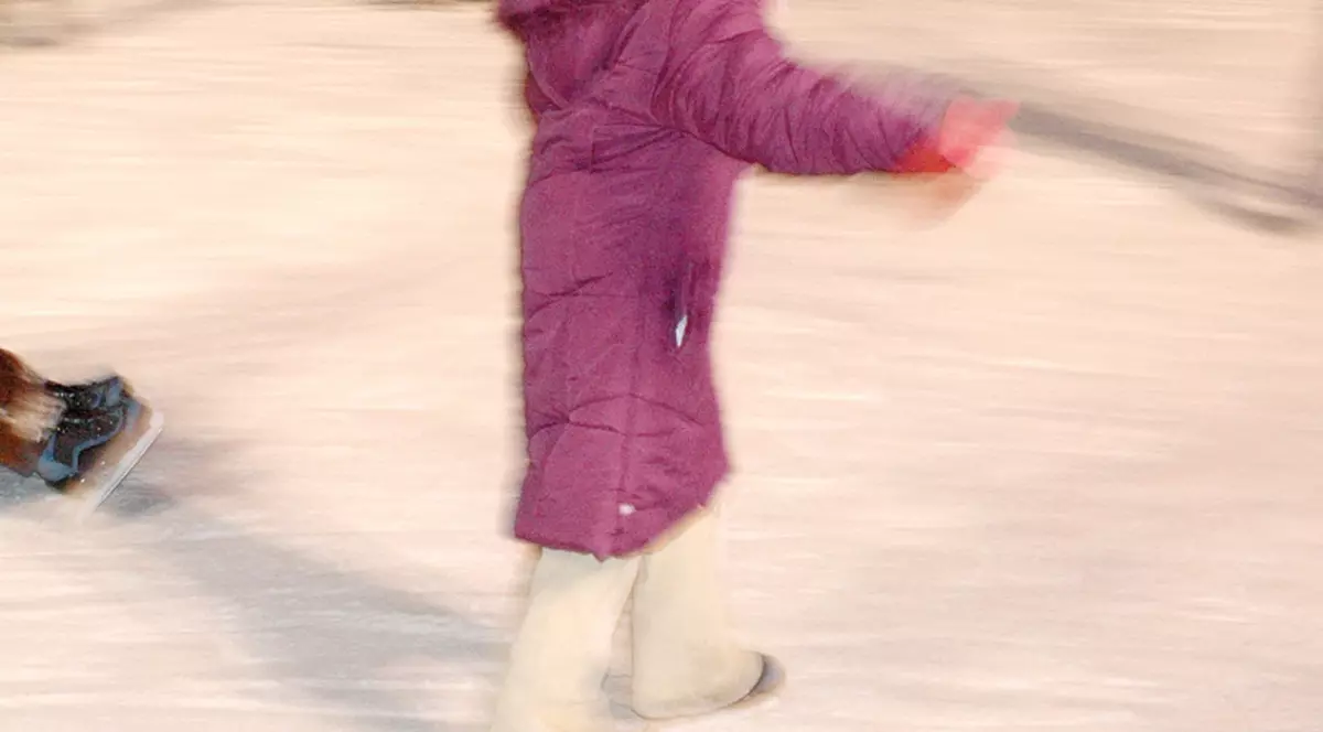 Sâmbătă se deschide patinoarul Cişmigiu