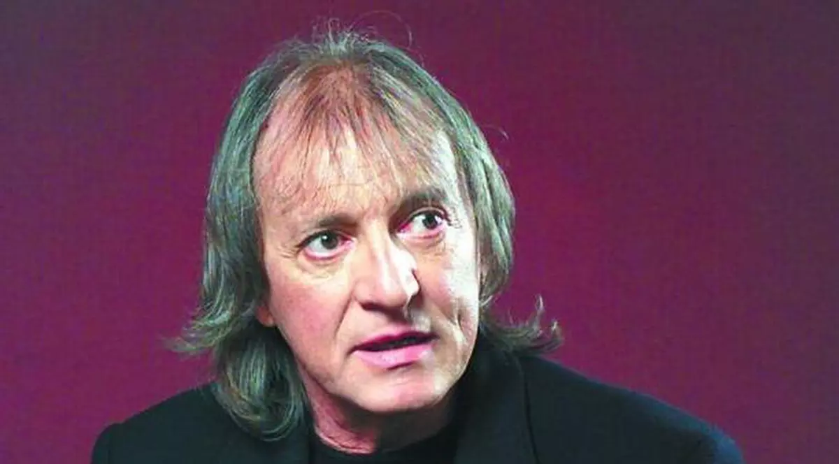 Artistul Mihai Constantinescu a fost externat