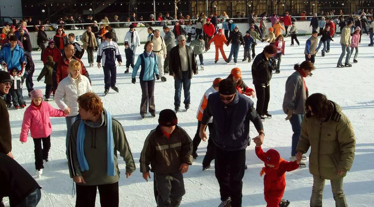 Se inaugurează patinoarul "Ice Age 4", în Parcul Kiseleff 