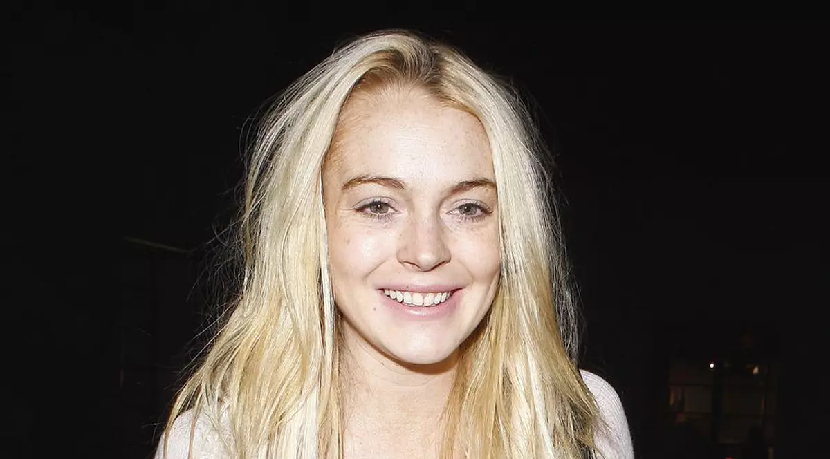 Lindsay Lohan va merge săptămânal la cursuri de educaţie antialcool