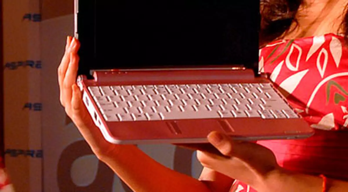 Laptop de 99 de dolari, pentru săraci