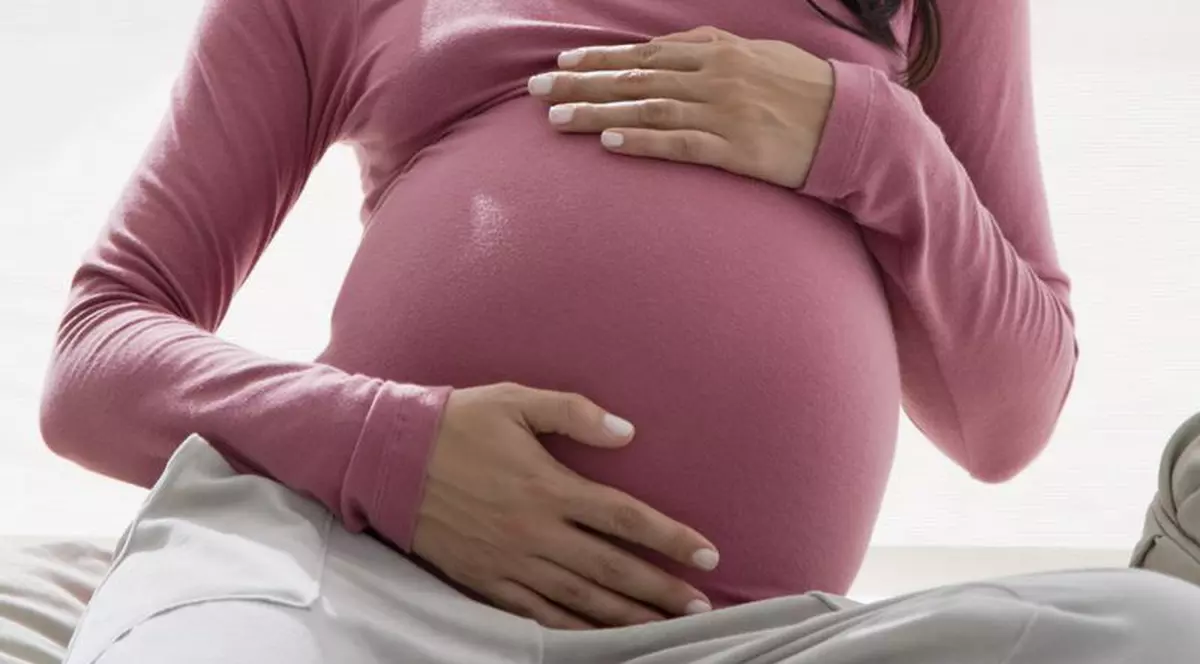 Neglijenţa autorităţilor: o gravidă a stat zece ore într-o ambulanţă blocată în zăpadă