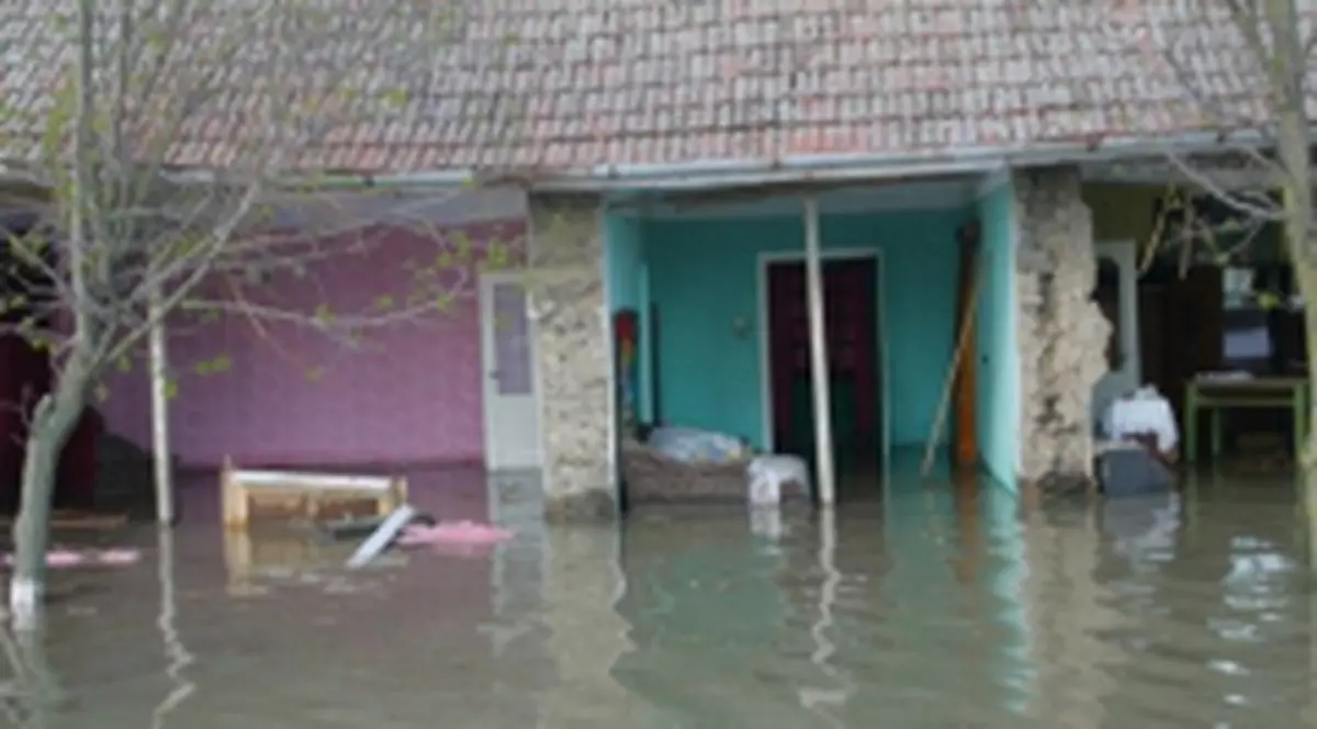 447 persoane din Neamţ, evacuate din cauza inundaţiilor 