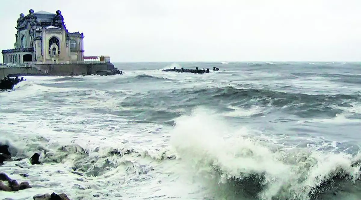 Dispăruţi pe mare fără urmă