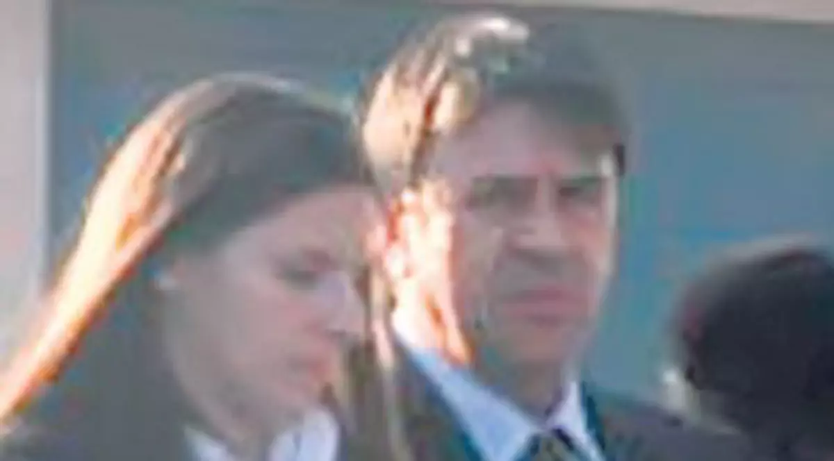 Primarul din Crucea s-a iubit cu o fostă elevă