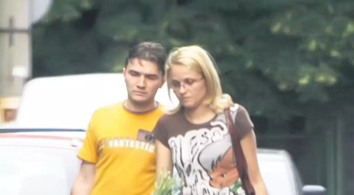 Exclusiv / "A fost prima şi singura lui femeie"