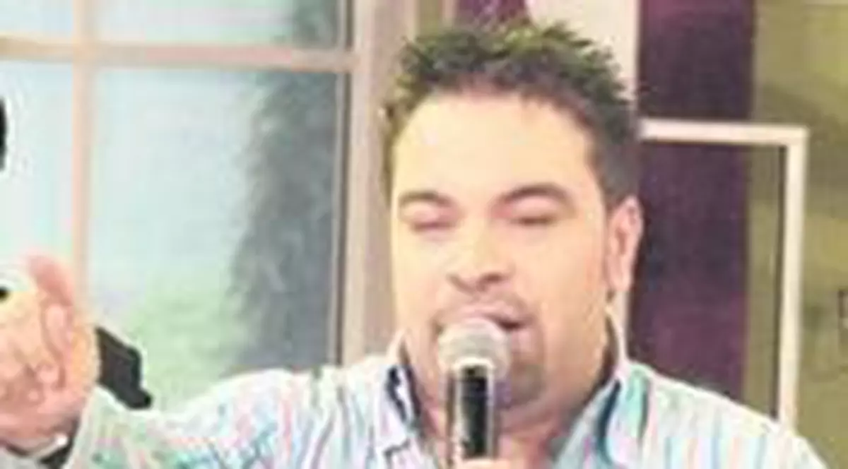 Salam cântă în restaurantul lui Adrian Minune