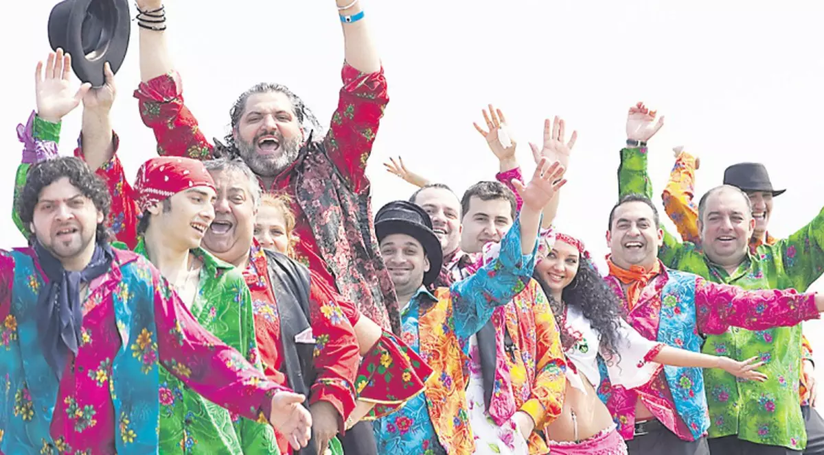 Damian Drăghici dă geamparalele pe jazz