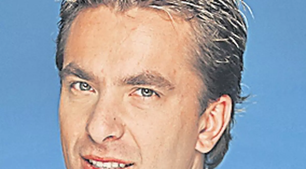 Cristi Pascu s-a scos: va coafa la Hollywood