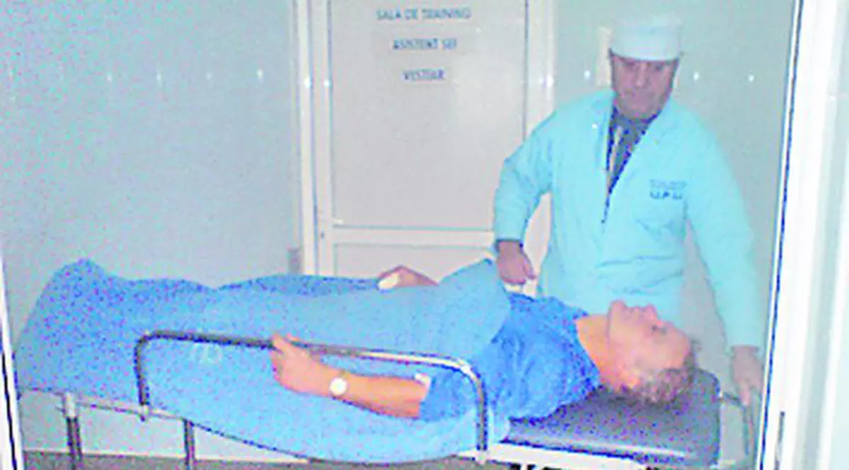 Accidentat, tâlhărit şi abandonat