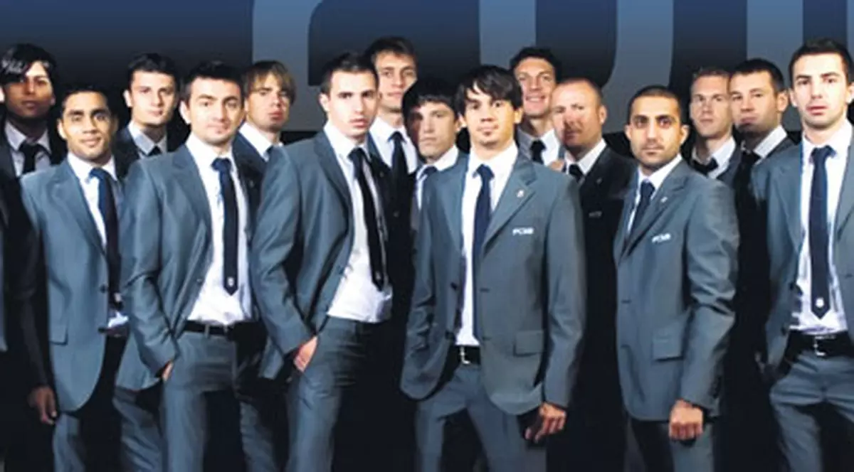 Steaua, la patru ace