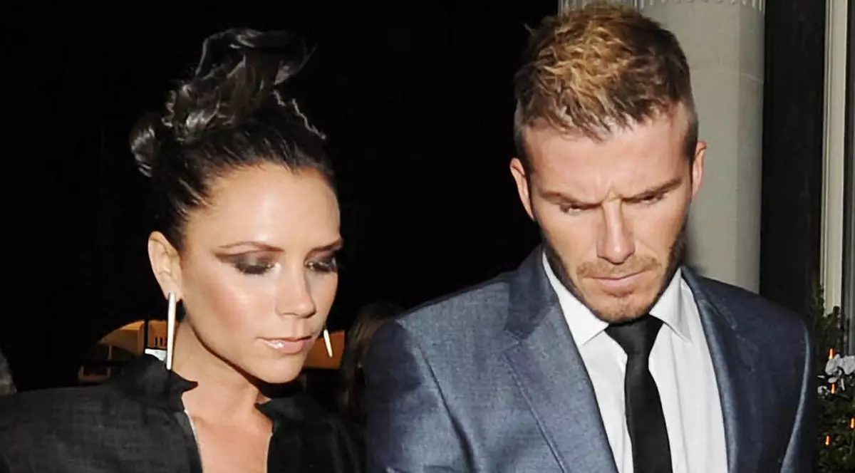 Soţii Beckham dau 12.5 milioane de euro pentru o casă în Londra