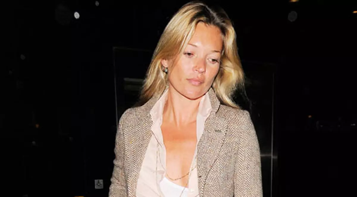Kate Moss a primit un ceas de 40.000 lire de ziua sa, de la iubit