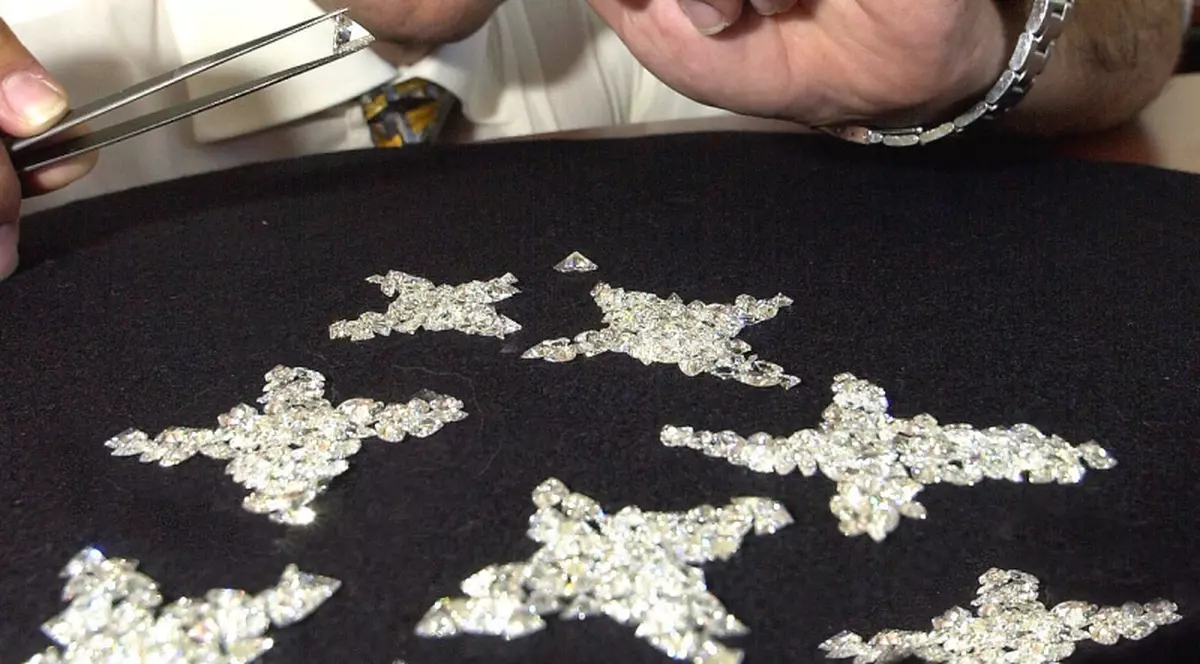 China a devenit a doua piaţă de diamante a lumii