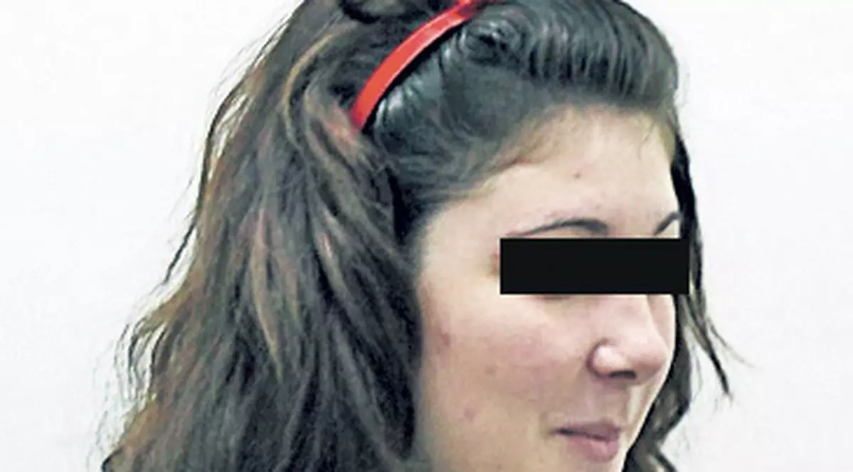 Avocatul elevei ucigaşe: «Colegele ei de celulă au păduchi şi sifilis»