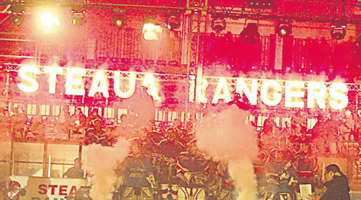 Steliştii au învins iar Barça