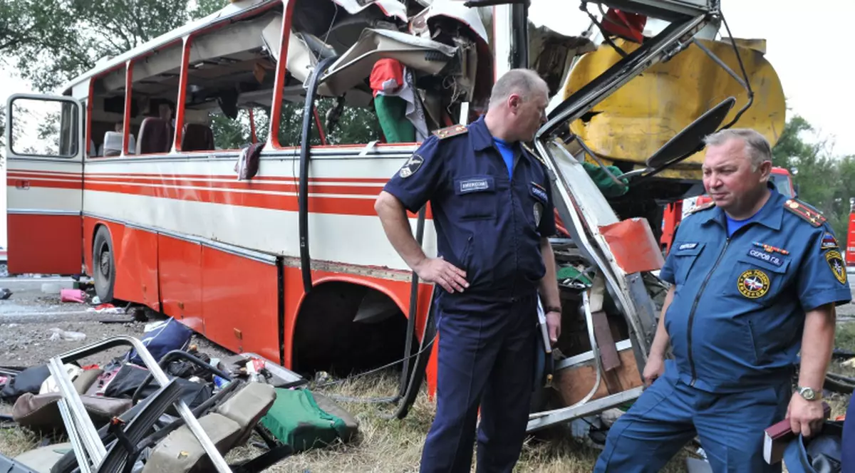 Şase morţi şi nouă răniţi într-un accident rutier, în Rusia