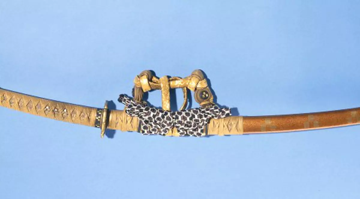 I-a tăiat urechea hoţului cu o sabie samurai