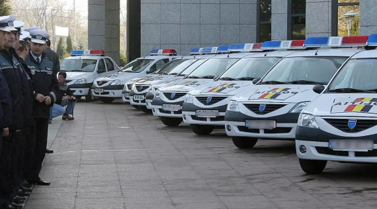 S-a ieftinit Loganul pentru poliţişti!