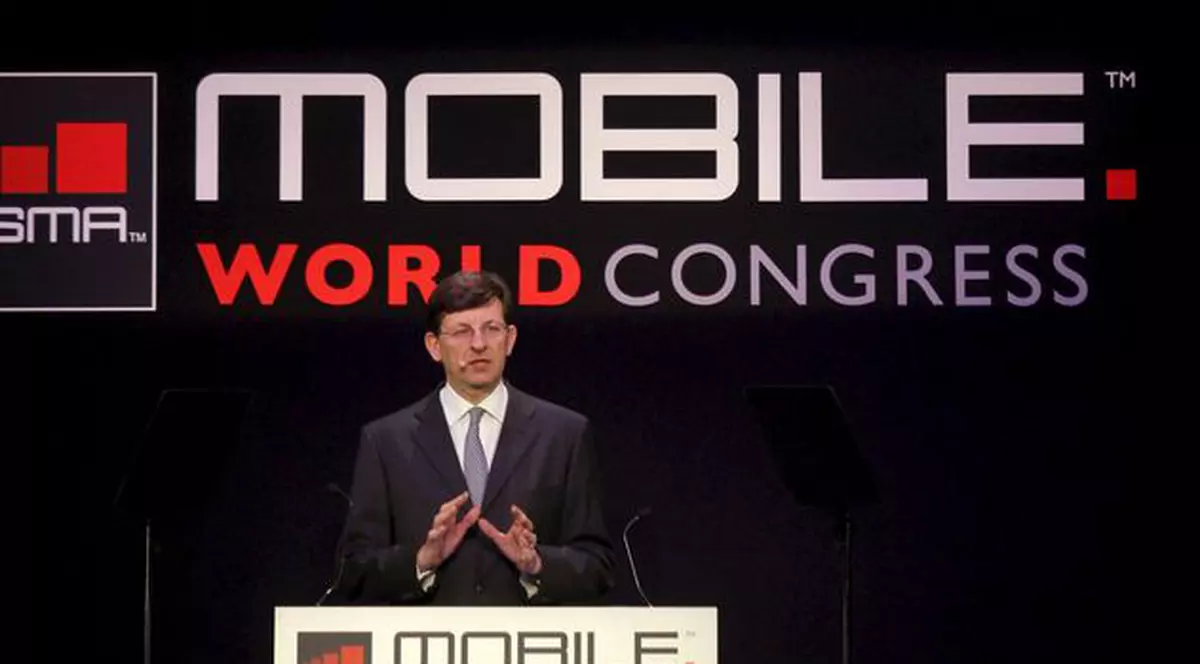 Cel mai ieftin telefon din lume costă 11 euro