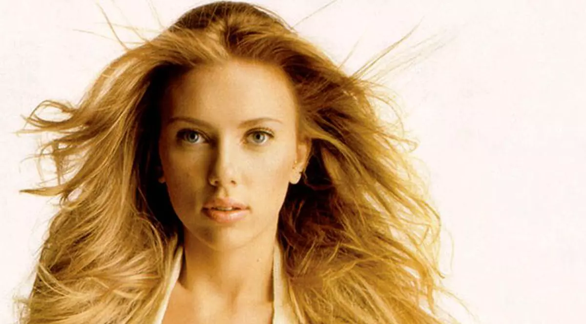 Scarlett Johansson era să moară strivită de cal, în timpul fimărilor