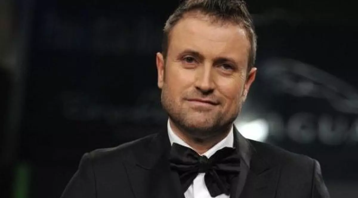 Botezatu: "Mi-am pierdut virginitatea la 16 ani şi m-a usturat"