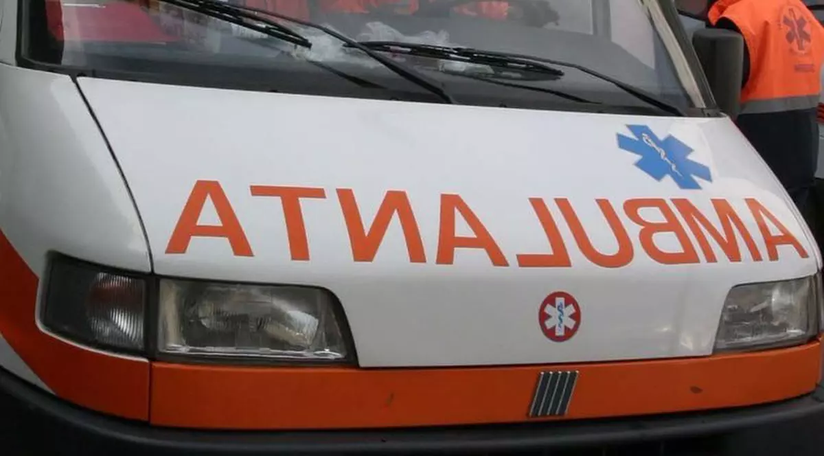 Patru răniţi, după ce un apartament din Piteşti a sărit în aer