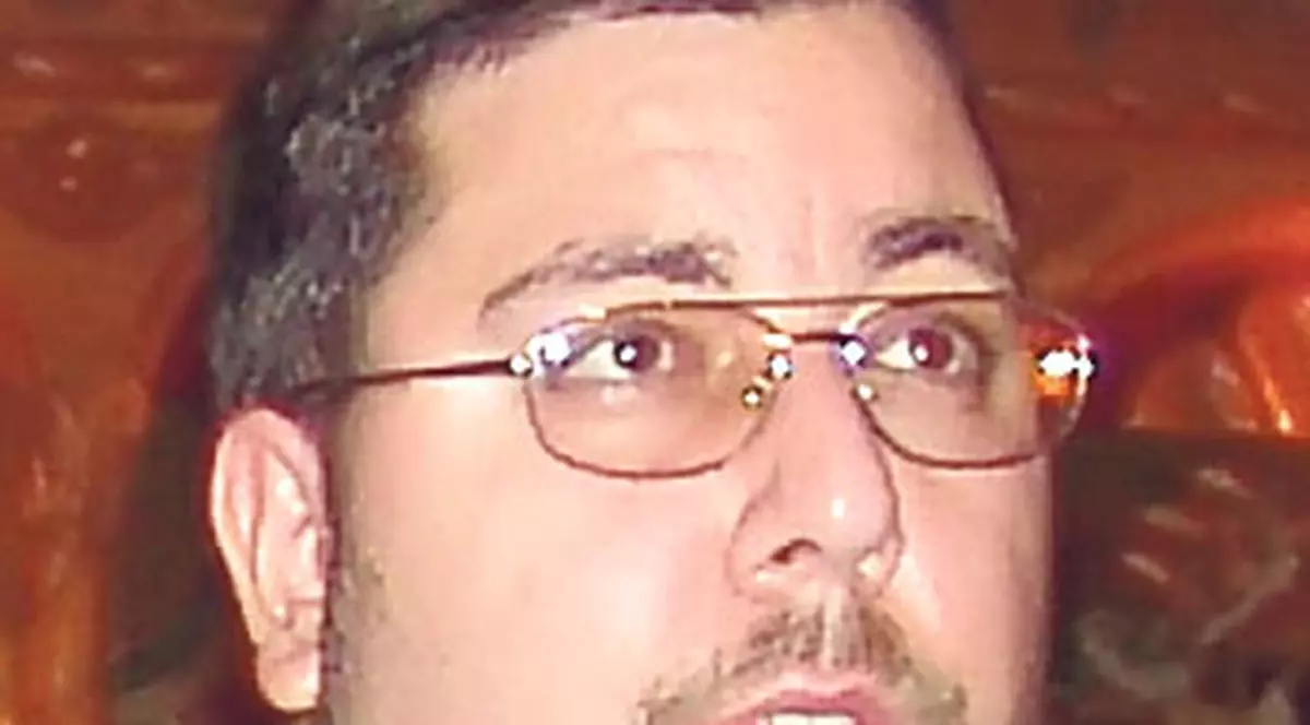 Nuntaşi intoxicaţi cu fum în biserică